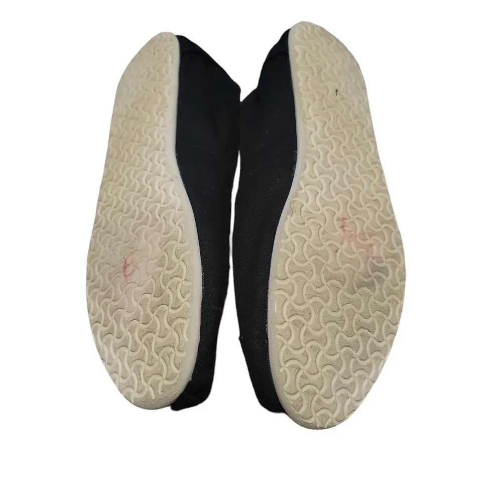 TOMS Women's Black Flats Size 9.5